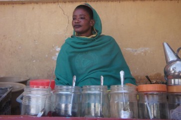عن نضال بائعات الشاي في الخرطوم