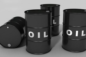 تراجع أسعار النفط بسبب مخزونات أمريكية قياسية