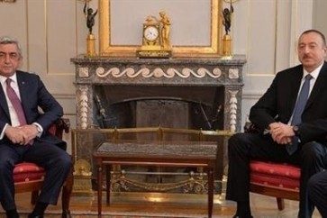 رئيسا اذربيجان الهام علييف ونظيره الارميني سيرج سركيسيان