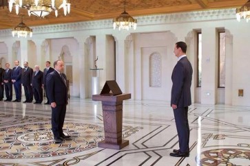 رئيس الحكومة السورية يؤدي اليمين الدستوري