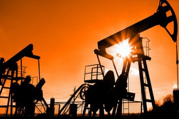 تماسك أسعار النفط فوق 51 دولارا للبرميل
