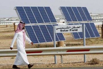 السعودية تطلب عروض المستثمرين للتأهل لمشروعات طاقة متجددة