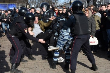 الشرطة الروسية تعتقل انصار المعرض الروسي اليكسي نافالني
