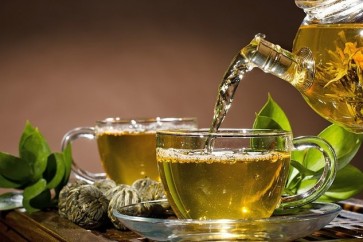 الشاي الأخضر يحتوي على مادة تساعد في علاج نوعين من سرطان الجلد
