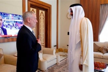 امير قطر ووزير الحرب الاميركي