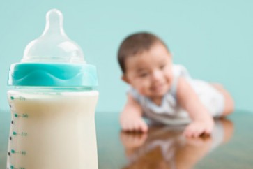 أحد مزايا المضادات الحيوية لحليب الأم أنها غير سامة فهي آمنة جدا في تناولها