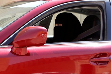 السعودية...عريس يترك حفل زفافه بسبب رغبة العروس في قيادة السيارة