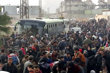 خروج مدنيين من الغوطة5