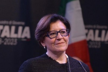 وزيرة الدفاع الايطالية اليزابيتا ترينتا