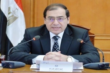 مصر توقع 3 اتفاقات تنقيب عن النفط والغاز باستثمارات 139 مليون دولار