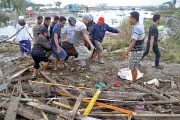 ارتفاع عدد قتلى زلزال وتسونامي اندونيسيا