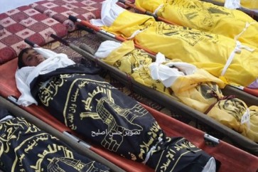 جنازة مهيبة لشهداء مجزرة عائلة ابو ملحوس في دير البلح