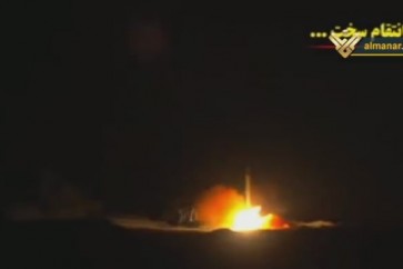 قصف قاعدة عين الاسد الاميركية بالصواريخ الايرانية