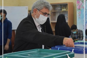 قائد قوة القدس في الحرس الثوري الايراني  يدلي بصوته بالانتخابات الرئاسية