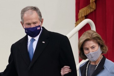 الرئيس الأمريكي الأسبق جورج بوش والسيدة الأولى السابقة لورا بوش