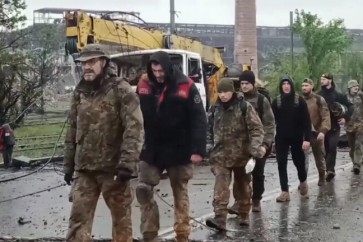 استسلام العسكريين الأوكرانيين ومقاتلي كتيبة آزوف في ماريوبول