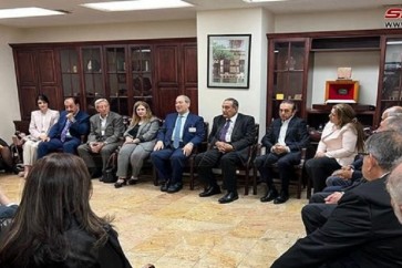 المقداد يجتمع مع الجالية السورية في الولايات المتحدة