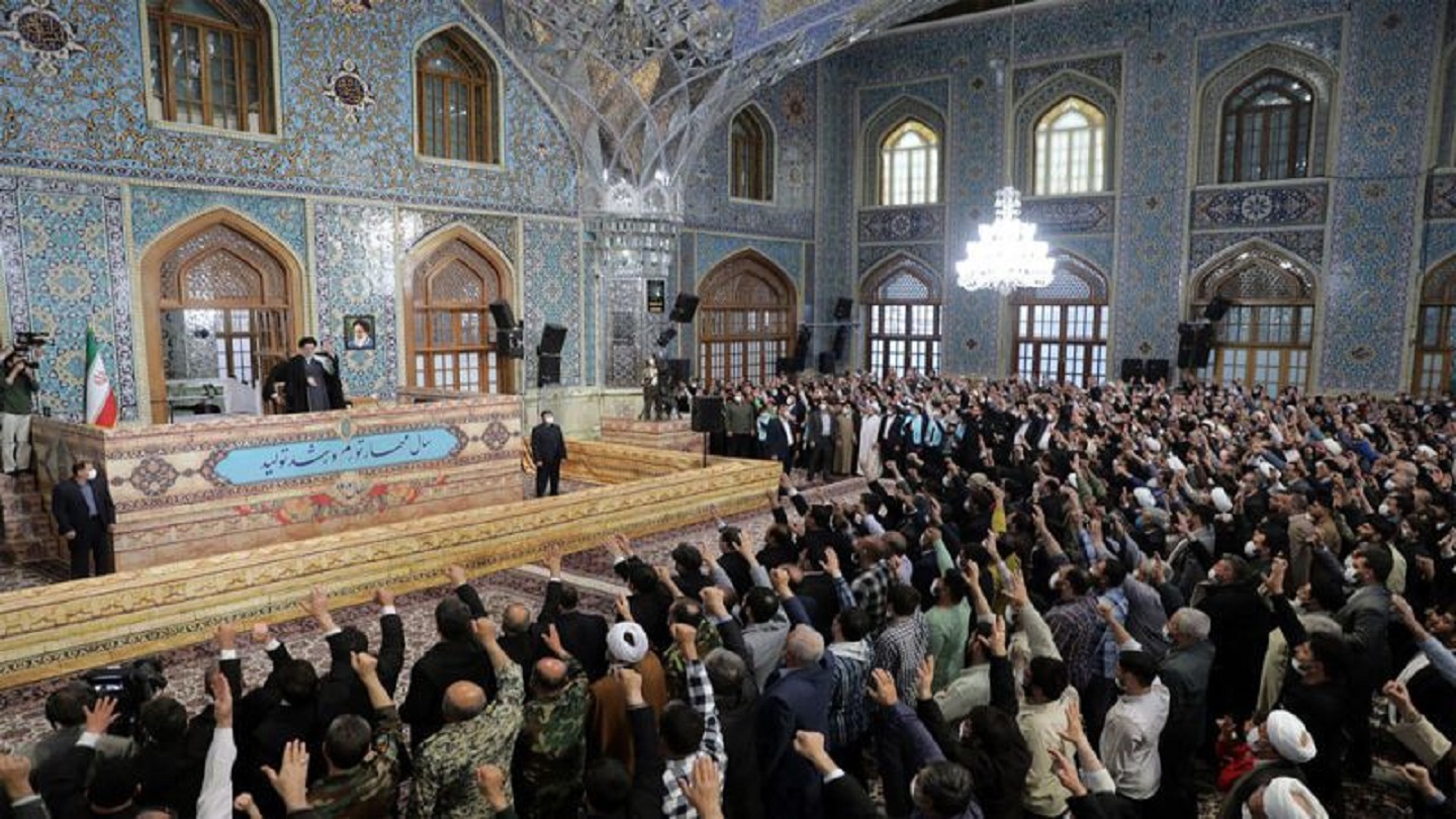 الإمام السيد علي الخامنئي يلقي خطاب في مقام الإمام الرضا (ع) بمناسبة عيد النيروز بدء العام الإيراني الجديد