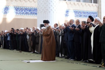 صلاة عيد الفطر السعيد في طهران بإمامة السيد الخامنئي