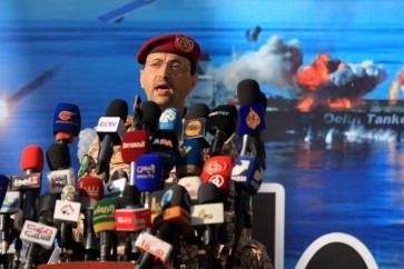 أكد سريع أن «القوات المسلحة اليمنية ستواصل عملياتها الإسنادية إلى عمق الكيان الصهيوني» (أ ف ب)