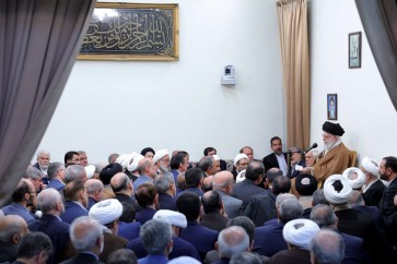 الامام الخامنئي: لا ننظر إلى مفاوضات عمان بتفاؤل مفرط ولا بتشاؤم مفرط