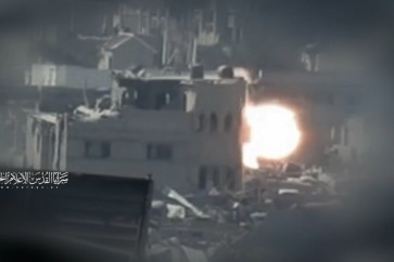 سرايا القدس تعرض مشاهد لاستهداف منزل يتحصن فيه جنود إسرائيليون شرقي غزة