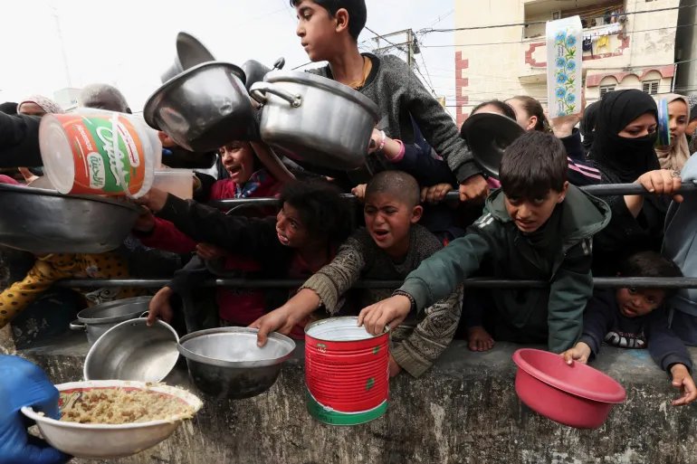 العدو الإسرائيلي يمارس حرب تجويع في قطاع غزة