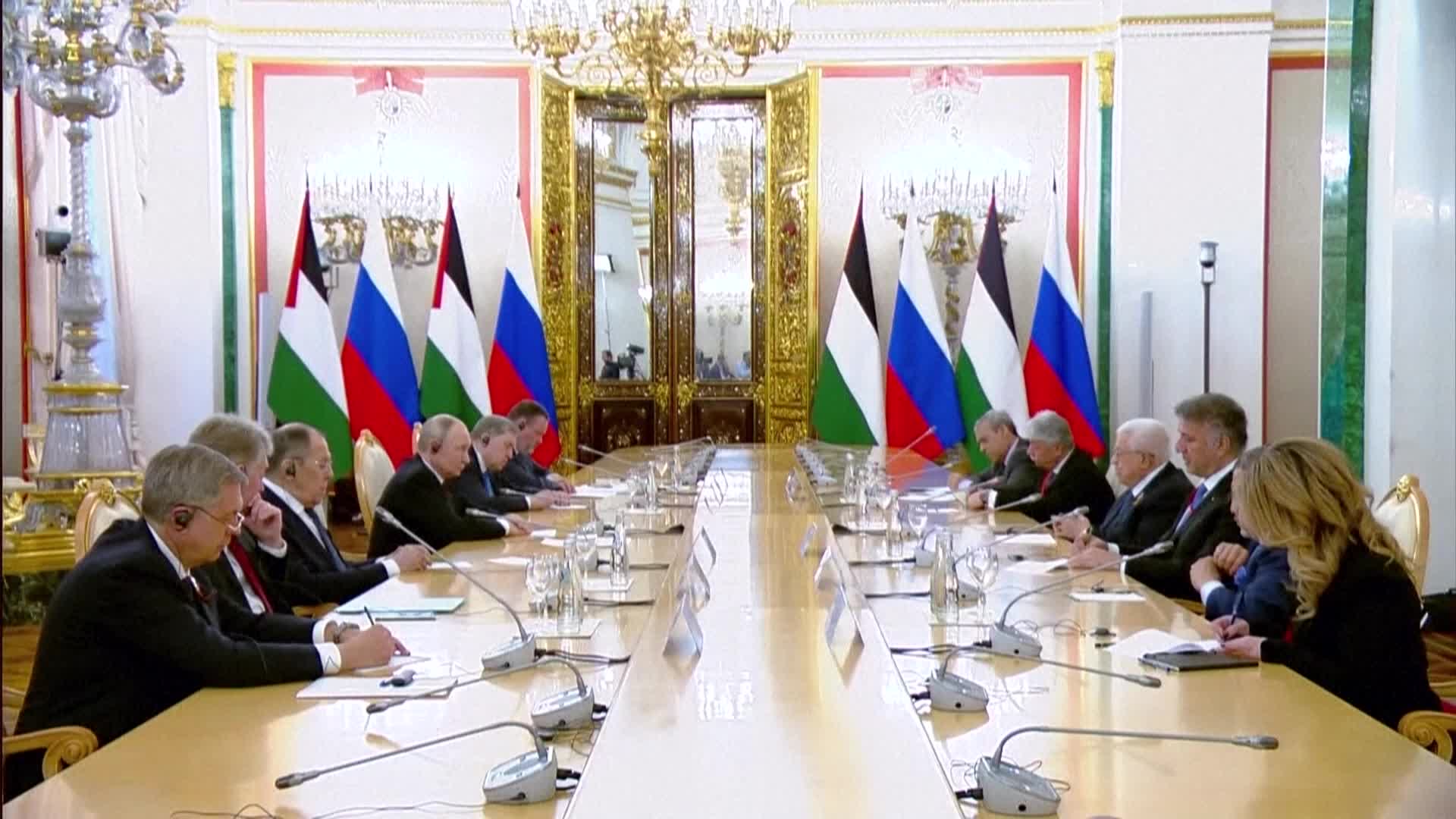 بوتين: التسوية المستدامة للصراع الفلسطيني الإسرائيلي ممكنة فقط على أساس حل الدولتين